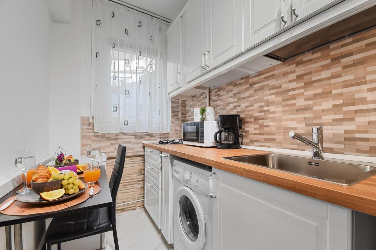 Central Studio Emerald Appartement Boekarest Buitenkant foto